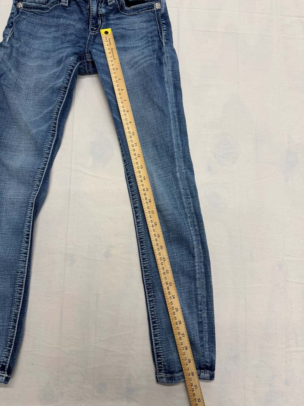 Miss Me Low-Rise Skinny Jeans Style J3946SS Size 24 - Picture 2 of 9